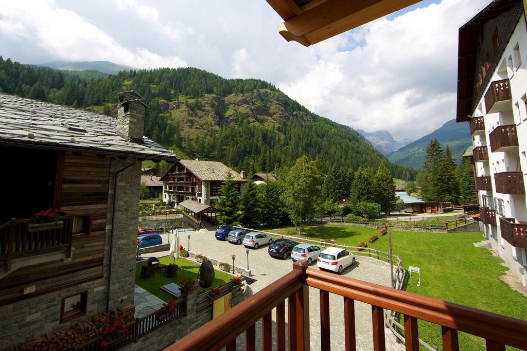 Hotel L' Aiglon Champoluc Quarto foto